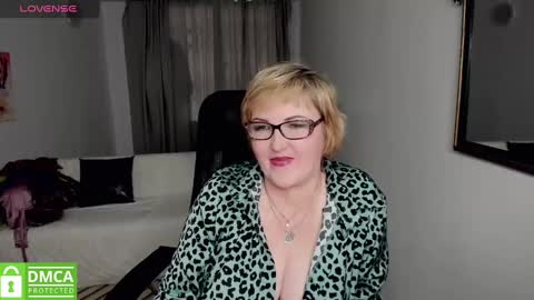 Lana online show from 01/03/25, 06:01