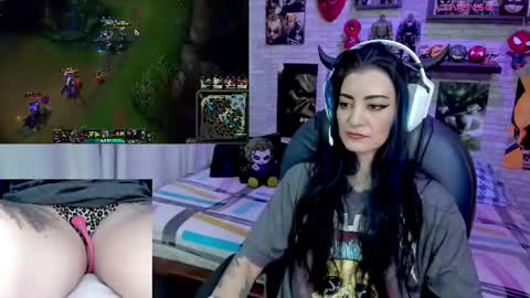 Snapshot of mature_gamer chatting on 07/18/26, 02:32 Nath online show from 07/18/26, 02:32