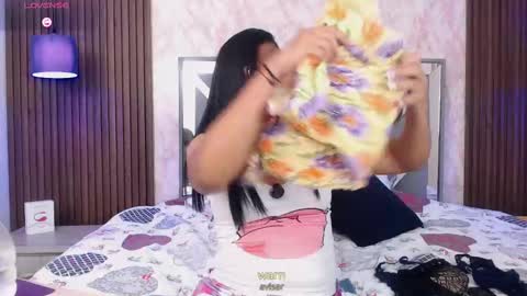 MATURE LONDON online show from 10/16/25, 07:59