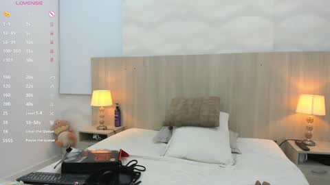 Snapshot of mature_marce chatting on 05/27/26, 01:57 Marce online show from 05/27/26, 01:57