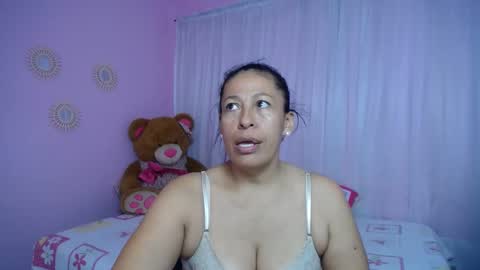 Martina online show from 01/07/25, 04:37