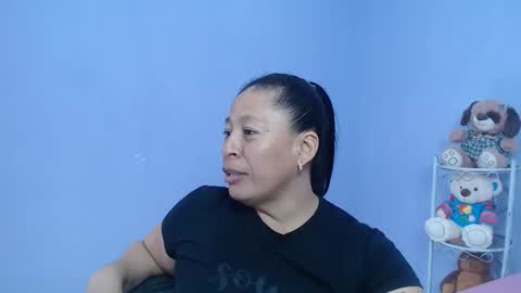 Snapshot of mature_martina_ chatting on 12/16/25, 06:46 Martina online show from 12/16/25, 06:46