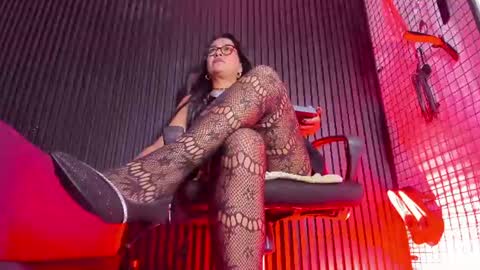 Snapshot of mature_naughty_x chatting on 06/25/26, 01:27 DEBORA online show from 06/25/26, 01:27