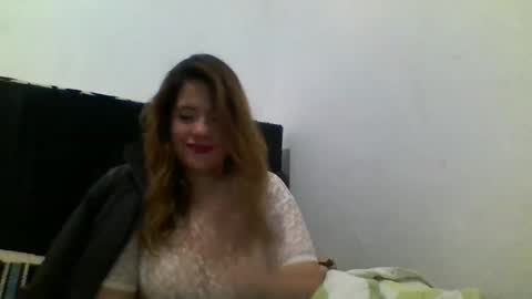 mature_sweet3827 online show from 01/06/26, 03:27