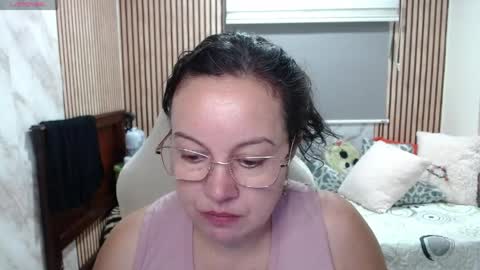 Sonia online show from 05/20/26, 04:02