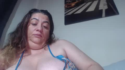 Snapshot of matureboobsbig chatting on 06/18/26, 09:14 matureboobsbig online show from 06/18/26, 09:14