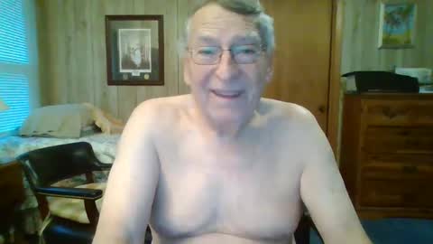 Snapshot of maturecouple1954 chatting on 01/25/25, 12:58 SXECPL55 at G mail Dot Com online show from 01/25/25, 12:58