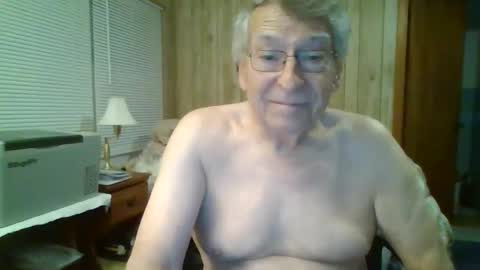 Snapshot of maturecouple1954 chatting on 02/20/25, 12:04 SXECPL55 at G mail Dot Com online show from 02/20/25, 12:04