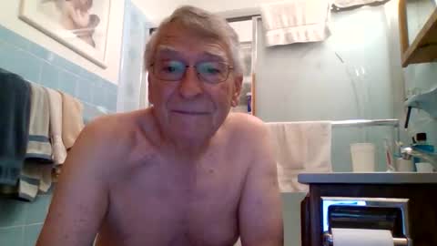 SXECPL55 at G mail Dot Com online show from 04/29/26, 02:15