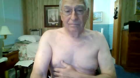 SXECPL55 at G mail Dot Com online show from 05/19/26, 10:43