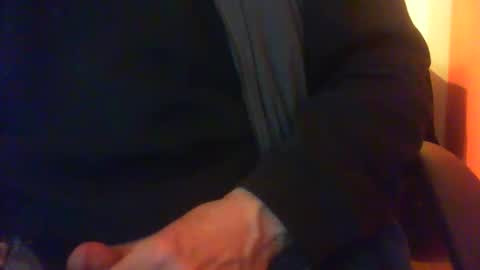 Snapshot of maturedaddi chatting on 01/04/25, 06:40 Maturedaddi online show from 01/04/25, 06:40