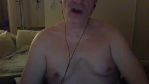 Snapshot of maturehotman chatting on 02/03/25, 10:00 maturehotman online show from 02/03/25, 10:00