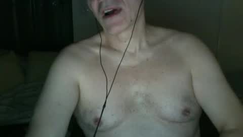 Snapshot of maturehotman chatting on 02/04/25, 07:22 maturehotman online show from 02/04/25, 07:22