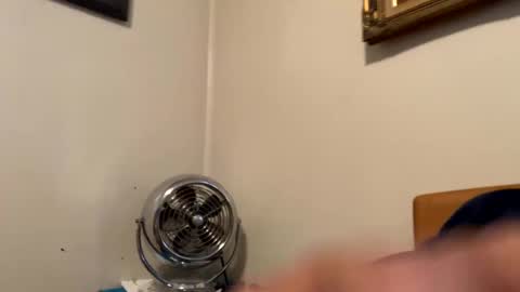 Snapshot of maturejerky chatting on 09/14/25, 04:39 maturejerky online show from 09/14/25, 04:39