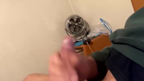 Snapshot of maturejerky chatting on 10/14/25, 09:15 maturejerky online show from 10/14/25, 09:15