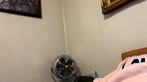 Snapshot of maturejerky chatting on 11/17/25, 02:56 maturejerky online show from 11/17/25, 02:56