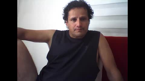Snapshot of maturelatinmaster chatting on 04/23/26, 04:09 maturelatinmaster online show from 04/23/26, 04:09