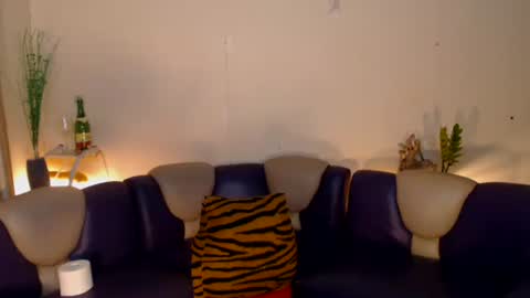 maturity_mommy_intown online show from 11/05/25, 06:46