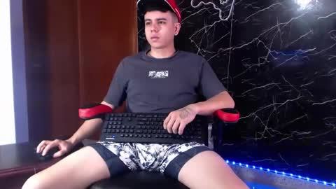 Snapshot of maty_hard chatting on 01/27/25, 01:41 Matias online show from 01/27/25, 01:41