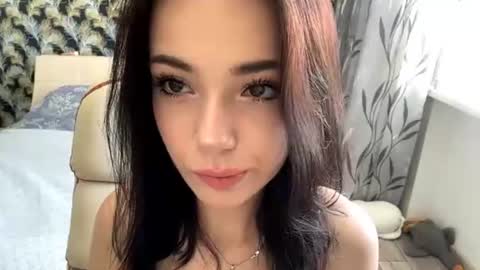 Snapshot of maudieyuan chatting on 06/14/26, 03:19 Lina online show from 06/14/26, 03:19
