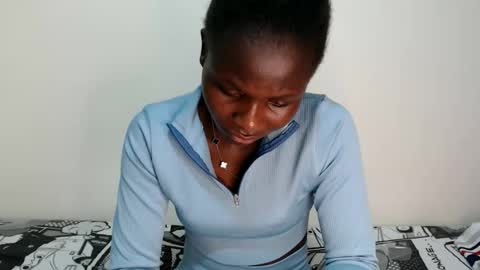 Snapshot of maui_001 chatting on 06/11/26, 10:35 moh online show from 06/11/26, 10:35