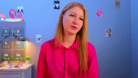 Snapshot of maureencoombs chatting on 11/22/25, 04:11 maureencoombs online show from 11/22/25, 04:11