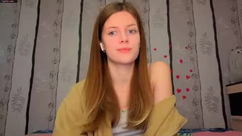 Snapshot of maurineneverman chatting on 06/29/26, 08:20 Lucy online show from 06/29/26, 08:20