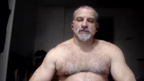 Snapshot of mauro1971 chatting on 04/16/26, 10:56 mauro1971 online show from 04/16/26, 10:56