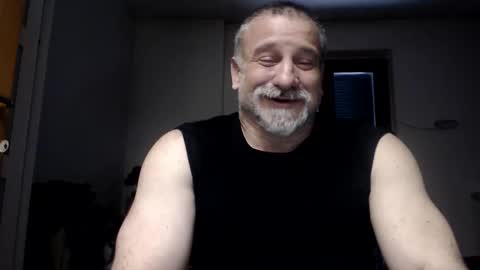 Snapshot of mauro1971 chatting on 04/21/26, 10:54 mauro1971 online show from 04/21/26, 10:54