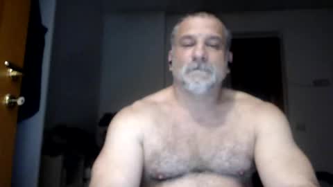 Snapshot of mauro1971 chatting on 04/22/26, 01:08 mauro1971 online show from 04/22/26, 01:08