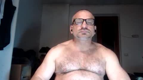 Snapshot of mauro1971 chatting on 04/29/26, 02:59 mauro1971 online show from 04/29/26, 02:59