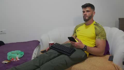 mauro_real_man online show from 05/19/26, 07:20