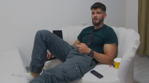 mauro_real_man online show from 06/04/26, 06:14