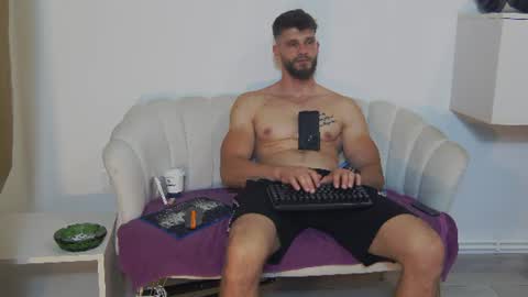 Snapshot of mauro_real_man chatting on 06/30/26, 05:58 mauro_real_man online show from 06/30/26, 05:58