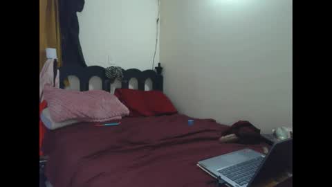 mauroluxandra online show from 05/20/26, 04:24