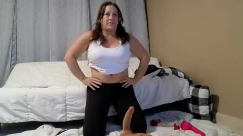 Mavierose online show from 12/17/25, 05:57