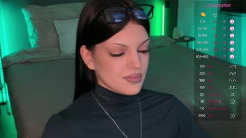 Mavis online show from 11/23/25, 08:52