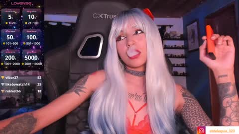 Snapshot of mavis_fuentes chatting on 12/23/24, 04:01 Hilary online show from 12/23/24, 04:01