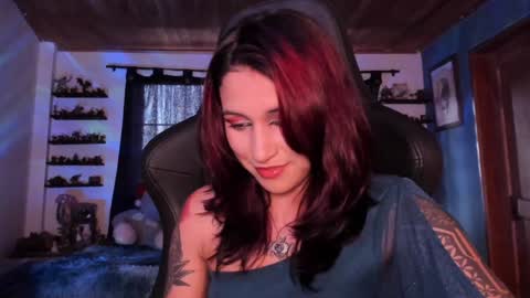 Snapshot of mavis_fuentes chatting on 01/04/25, 10:24 Hilary online show from 01/04/25, 10:24