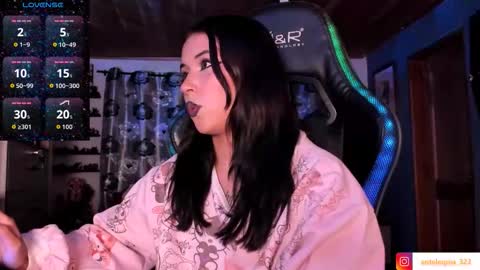 Snapshot of mavis_fuentes chatting on 11/27/25, 11:51 Hilary online show from 11/27/25, 11:51