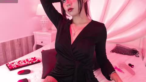 mavismanson  online show from 10/02/25, 09:11