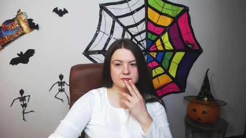 MavkaCute online show from 10/18/25, 06:19