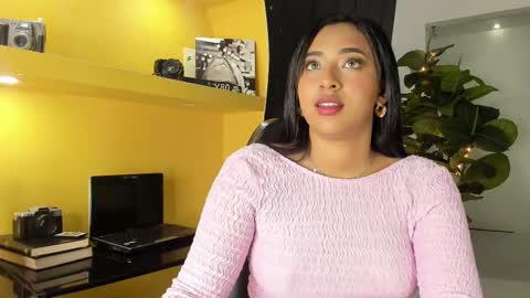 Snapshot of mavystar chatting on 03/11/25, 06:19 Mavy  online show from 03/11/25, 06:19