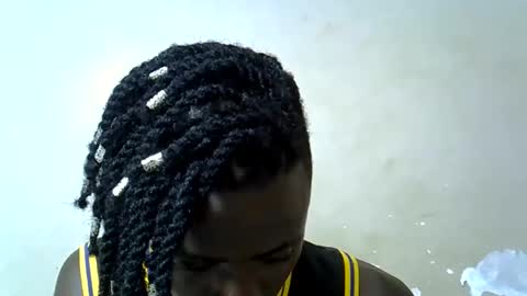 mawanda256 online show from 10/19/25, 06:41