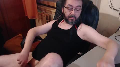 Snapshot of max818k chatting on 01/02/25, 07:12 Max online show from 01/02/25, 07:12