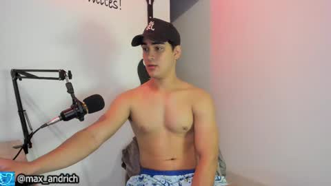 Snapshot of max__andrich chatting on 03/12/26, 06:52 Max... online show from 03/12/26, 06:52