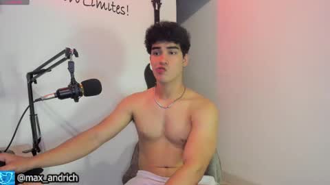 Snapshot of max__andrich chatting on 03/28/26, 06:02 Max... online show from 03/28/26, 06:02