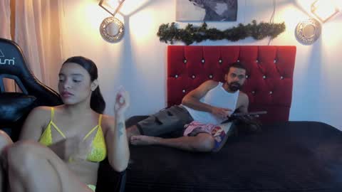 Snapshot of max_ashley_mds chatting on 12/30/24, 12:31 Max  Ashley online show from 12/30/24, 12:31