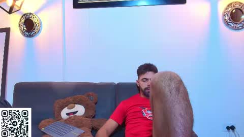 Snapshot of max_ashley_mds chatting on 06/17/26, 01:34 Max Ashley online show from 06/17/26, 01:34