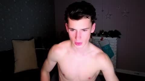 Snapshot of max_foks chatting on 01/05/26, 05:27 Max online show from 01/05/26, 05:27